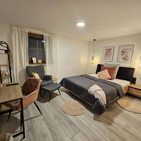 Διαμέρισμα Am See, Ferienhaus, 7 Schlafzimmer, Waschmaschine, Businesswohnung Salzgitter