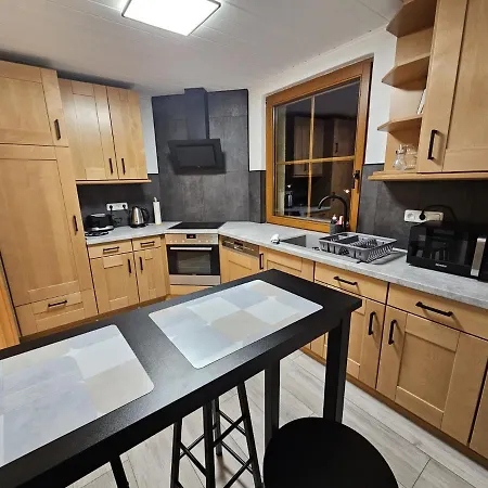 Apartment Am See, Ferienhaus, 7 Schlafzimmer, Waschmaschine, Businesswohnung