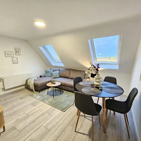 Am See, Ferienhaus, 7 Schlafzimmer, Waschmaschine, Businesswohnung Apartment *
