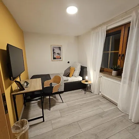 Am See, Ferienhaus, 7 Schlafzimmer, Waschmaschine, Businesswohnung Salzgitter
