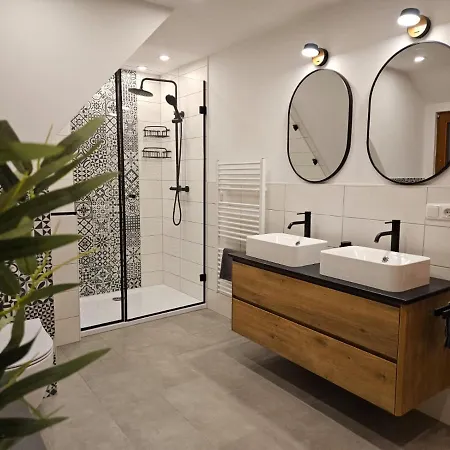 Am See, Ferienhaus, 7 Schlafzimmer, Waschmaschine, Businesswohnung Apartment Salzgitter