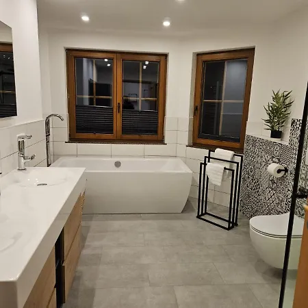 Am See, Ferienhaus, 7 Schlafzimmer, Waschmaschine, Businesswohnung Salzgitter