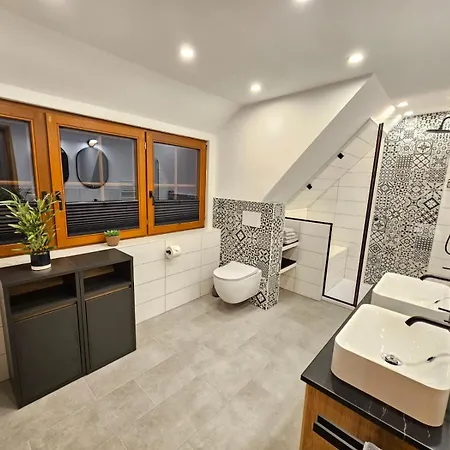 Am See, Ferienhaus, 7 Schlafzimmer, Waschmaschine, Businesswohnung * Salzgitter