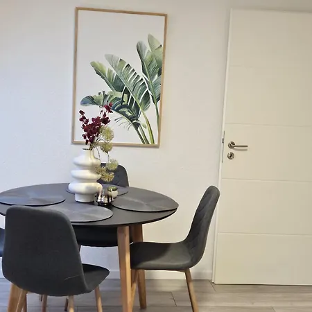 Διαμέρισμα Am See, Ferienhaus, 7 Schlafzimmer, Waschmaschine, Businesswohnung Salzgitter