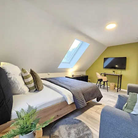 Am See, Ferienhaus, 7 Schlafzimmer, Waschmaschine, Businesswohnung Διαμέρισμα *