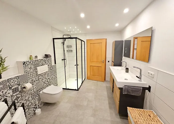Am See, Ferienhaus, 7 Schlafzimmer, Waschmaschine, Businesswohnung *