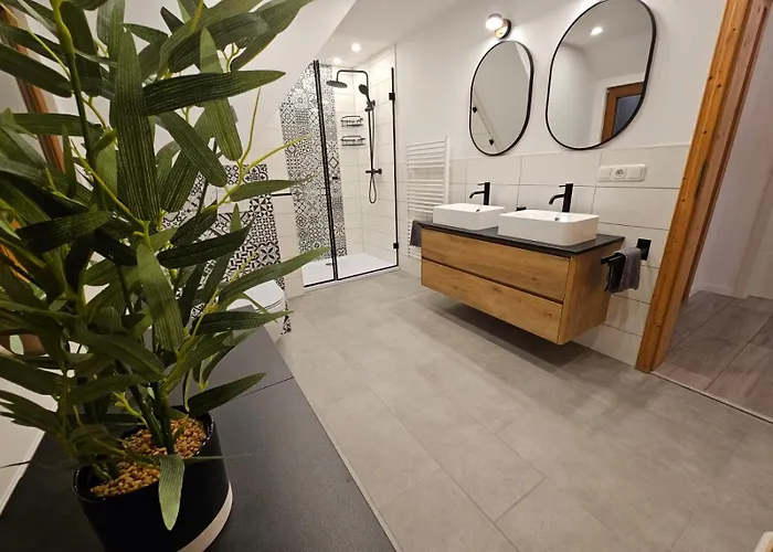 Am See, Ferienhaus, 7 Schlafzimmer, Waschmaschine, Businesswohnung * Salzgitter