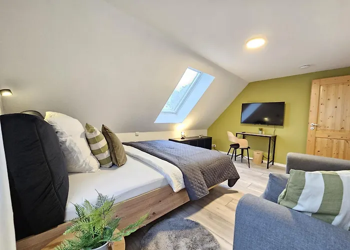 Am See, Ferienhaus, 7 Schlafzimmer, Waschmaschine, Businesswohnung Apartman *